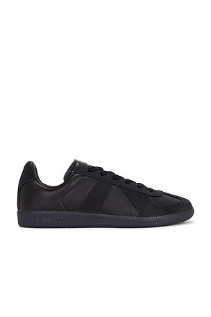On Cloud 6 Sneaker in Black | FWRD