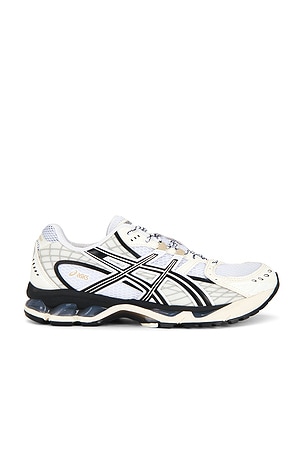 Asics Gel-Nimbus 10.1 in White,Grey
