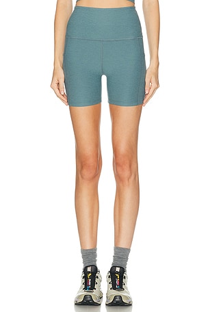 Beyond Yoga Spacedye Keep Pace Pocket Short in Green