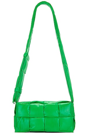 Bottega Veneta Intrecciato Light Paper Borsa in Black Bottega Veneta Intrecciato Light Paper Borsa in Black