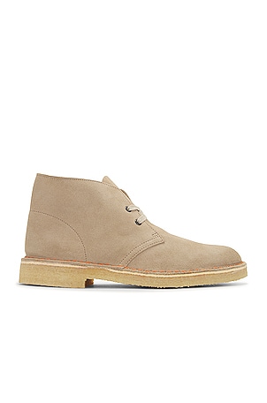 Clarks Desert Boot in San Suede in Beige