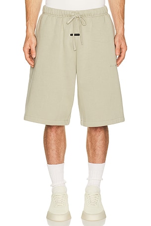 Fear of God ESSENTIALS Active Trace Relaxed Short in Grey