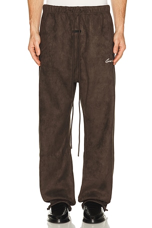 Fear of God ESSENTIALS Signature Relaxed Pant in Brown