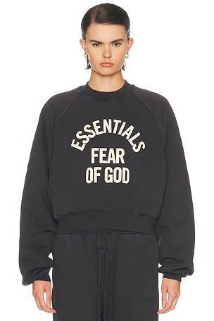 Fear of God ESSENTIALS Campus 90's Cropped Raglan Fleece Crewneck Sweatshirt in Black