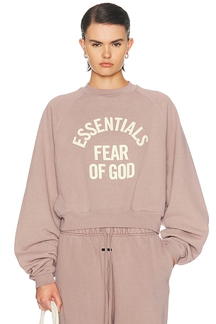 Fear of God ESSENTIALS Campus 90's Cropped Raglan Fleece Crewneck Sweatshirt in Mauve