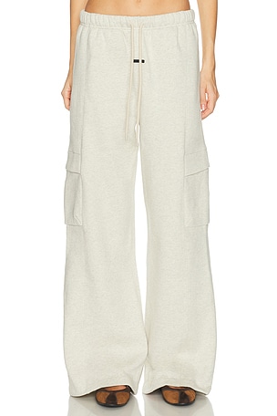 Fear of God ESSENTIALS Cargo Relaxed Sweatpant in Grey