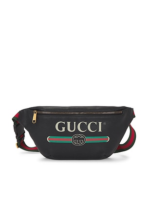 Gucci Logo Belt Bag in Black