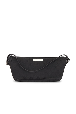 Gucci GG Boat Pochette Shoulder Bag in Black