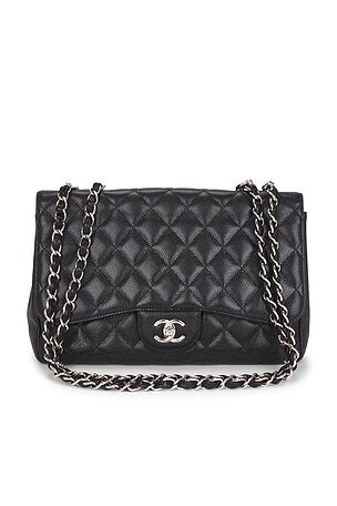 Chanel Caviar Jumbo Classic Flap Bag in Black