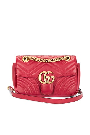 Gucci Mini GG Marmont Shoulder Bag in Red