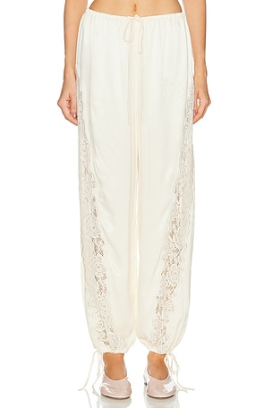 L'Academie Belarus Pant in Ivory