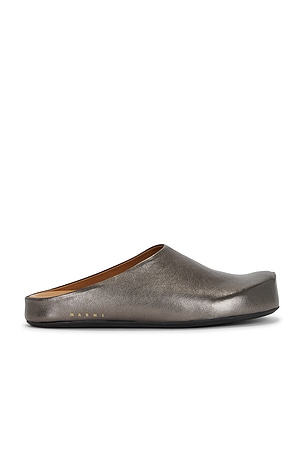 Marni Fussbett Sabot in Metallic Silver