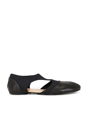 Maison Margiela Tabi Jazz Slipper in Black