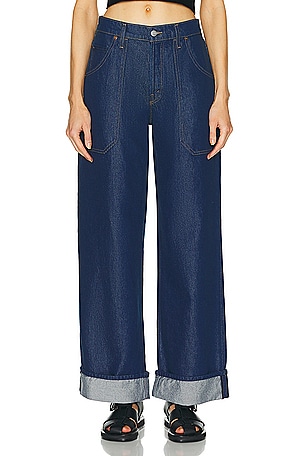 MOTHER SNACKS! The Smoothie Carpenter Sneak Jeans in Denim-Dark
