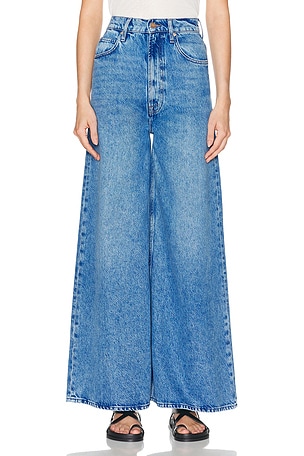 MOTHER SNACKS! The Sugar Cone Skimp Jeans in Denim-Medium