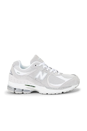 New Balance 2002r Sneaker in Grey