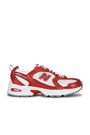 New Balance 530 Sneaker in Red