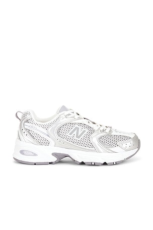 New Balance 530 Sneaker in Metallic Silver