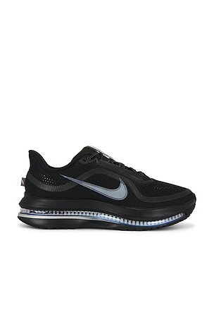Nike Pegasus Premium in Black, Black Metallic Silver in Black