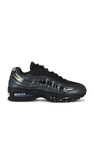 Nike Air Max 95 Sneaker in Black