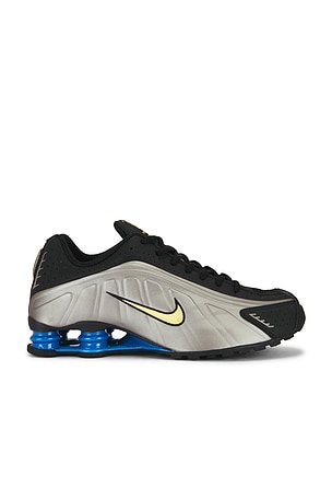 Nike Shox R4 WC World Cup Sneaker in Black