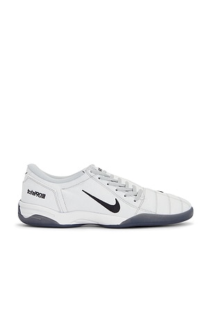 Nike Total 90 Premium in Grey