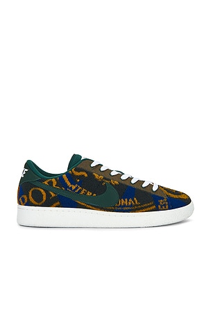 Nike Tennis Classic Cs Prm Terry in Black