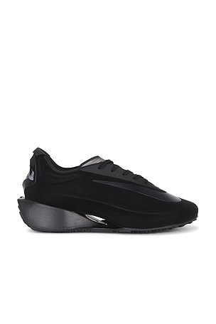 Nike FS Run Sneaker in Black
