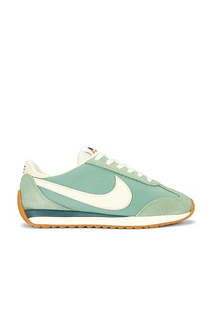 Nike Pacific Sneaker in Teal