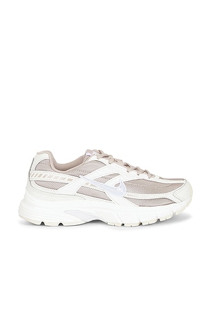 Nike Initiator Sneaker in Ivory