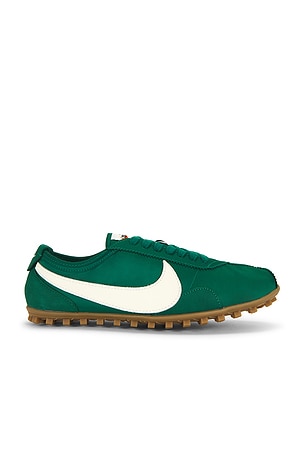Nike Moon Shoe OG Sneaker in Green