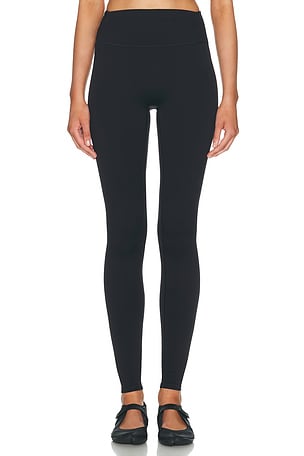 NikeSKIMS Matte Legging in Black