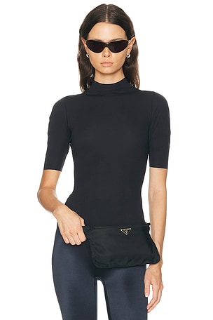 NikeSKIMS Weightless Short Sleeve Top in Black