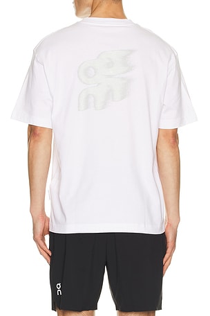 On Club-T Volt in White