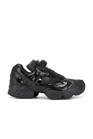Balenciaga CARGO スニーカー - Black | FWRD Balenciaga CARGO スニーカー - Black | FWRD