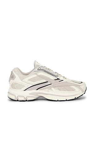 Reebok Premier Road Ultra in Cream