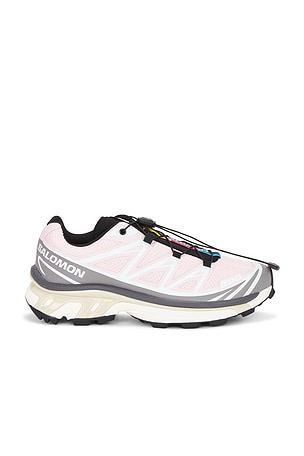 Salomon XT-6 Sneaker in Pink,Grey