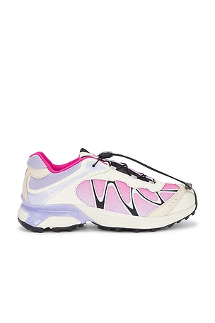 Salomon XT-Whisper Sneaker in Pink,Purple