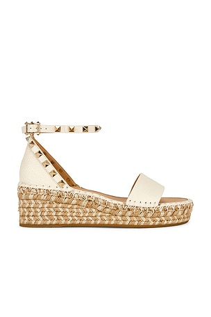 Valentino Garavani Rockstud Espadrille Sandal in Cream
