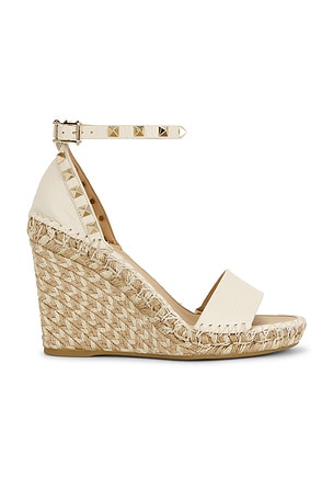 Valentino Garavani Rockstud Wedge Espadrille in Beige