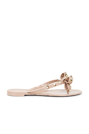 Valentino Garavani Rockstud Thong Sandal in Nude